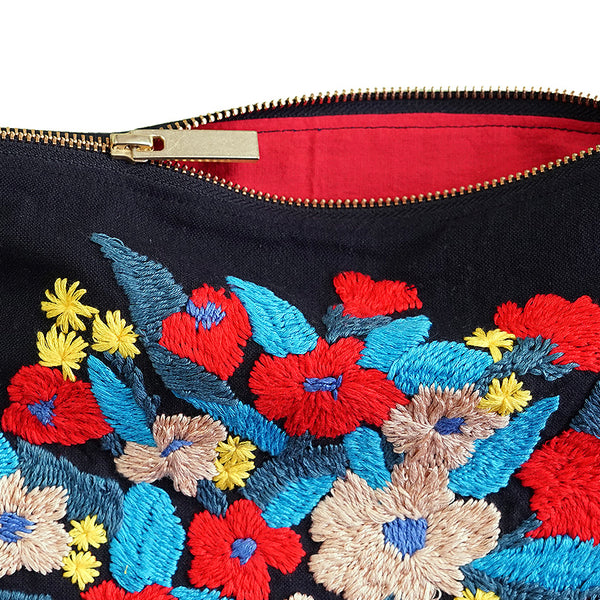 Embroidered Daisies on Velvet Clutch Bag – BoutiqueByMariam