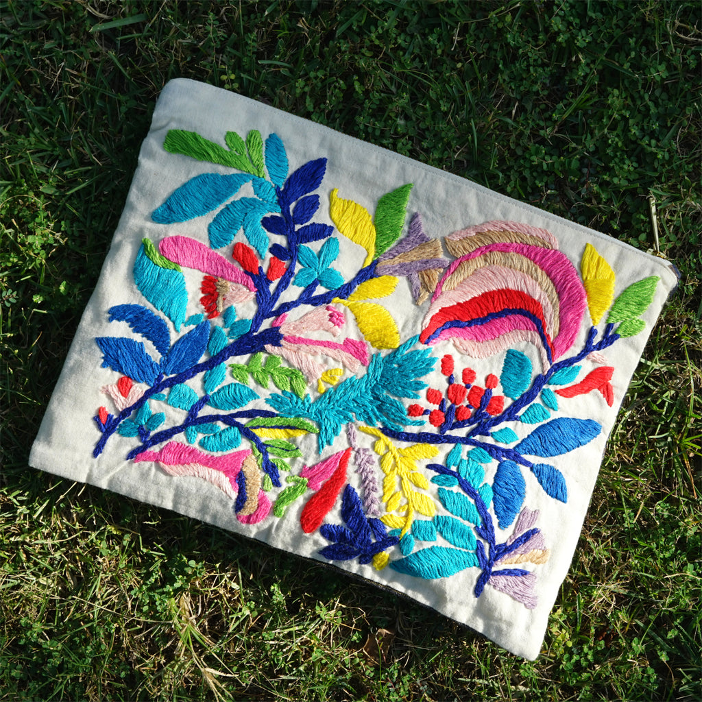 Hoya Garden Hand Embroidered Large Travel Pouch